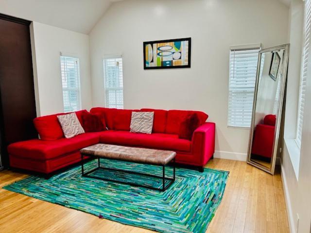 Gated Contemporary 3 Bedroom - 2 Bathroom Home In South La Plus Parking Los Angeles Kültér fotó