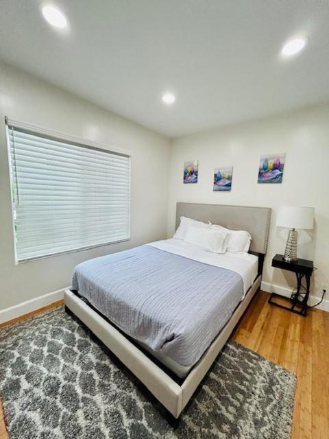 Gated Contemporary 3 Bedroom - 2 Bathroom Home In South La Plus Parking Los Angeles Kültér fotó